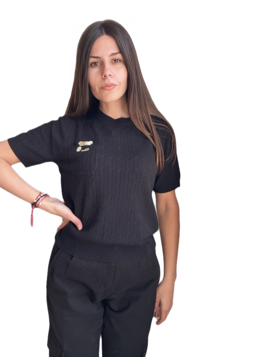 Short-sleeved Blouse - Classic silhouette