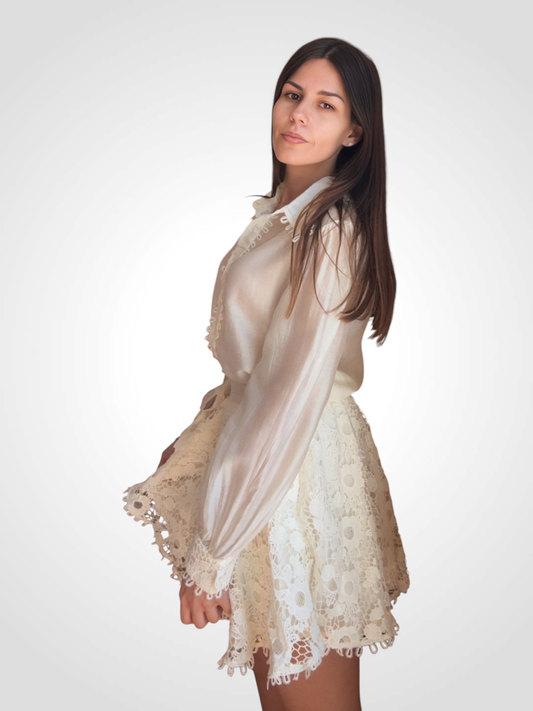 Elegant Lace Set in Pale Yellow