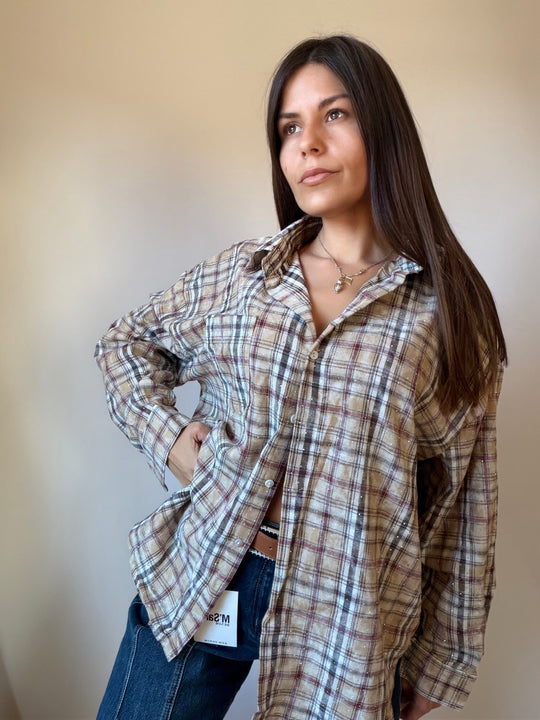 Shirt with stones