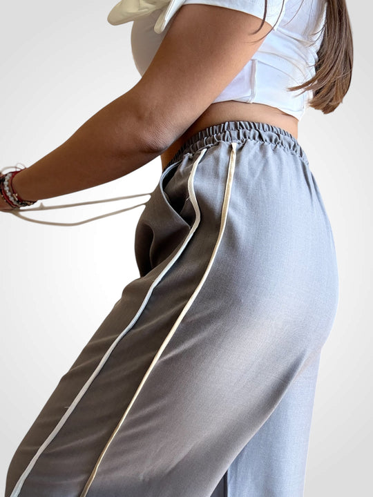 Elegant Trousers with Side Stripe