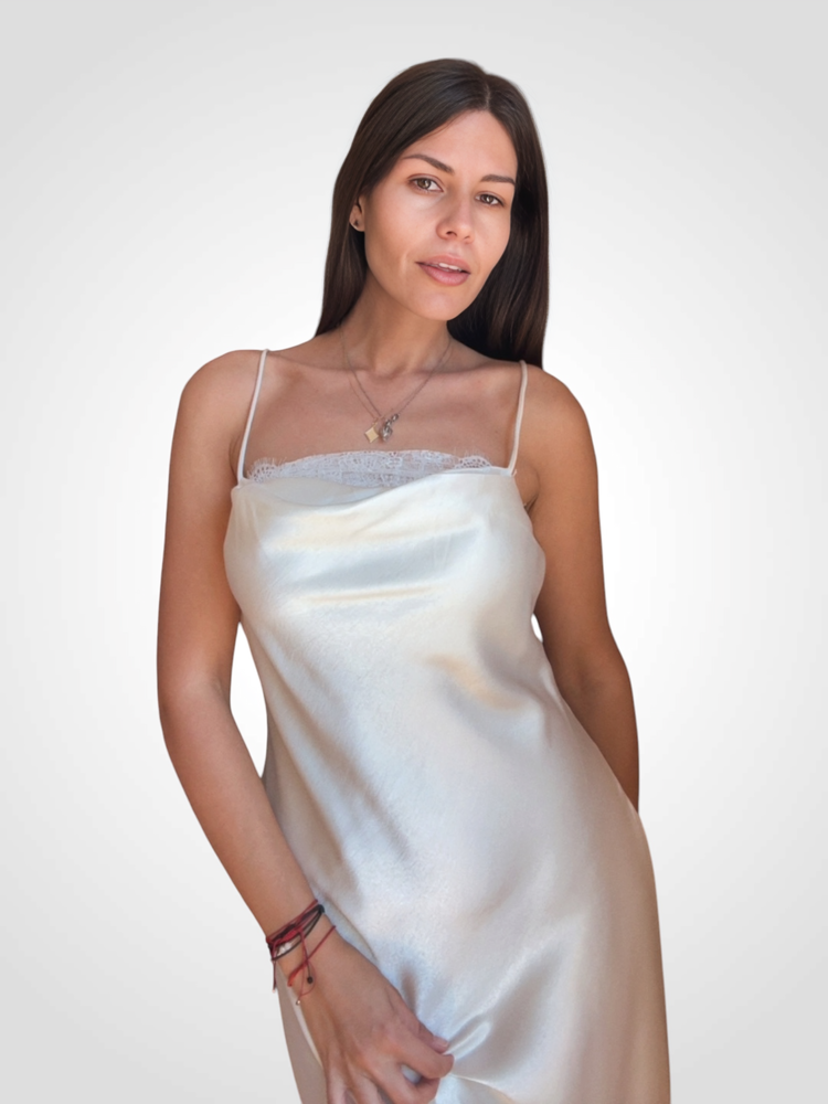 Дълга Рокля ,,Lace Satin Dream''