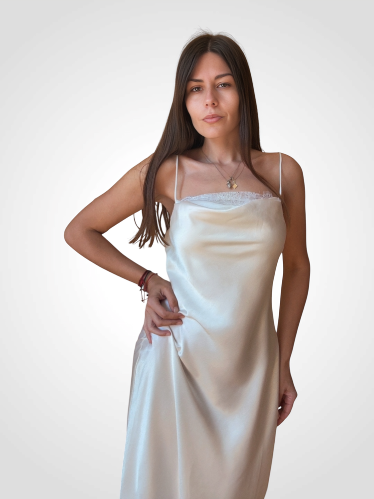 Дълга Рокля ,,Lace Satin Dream''