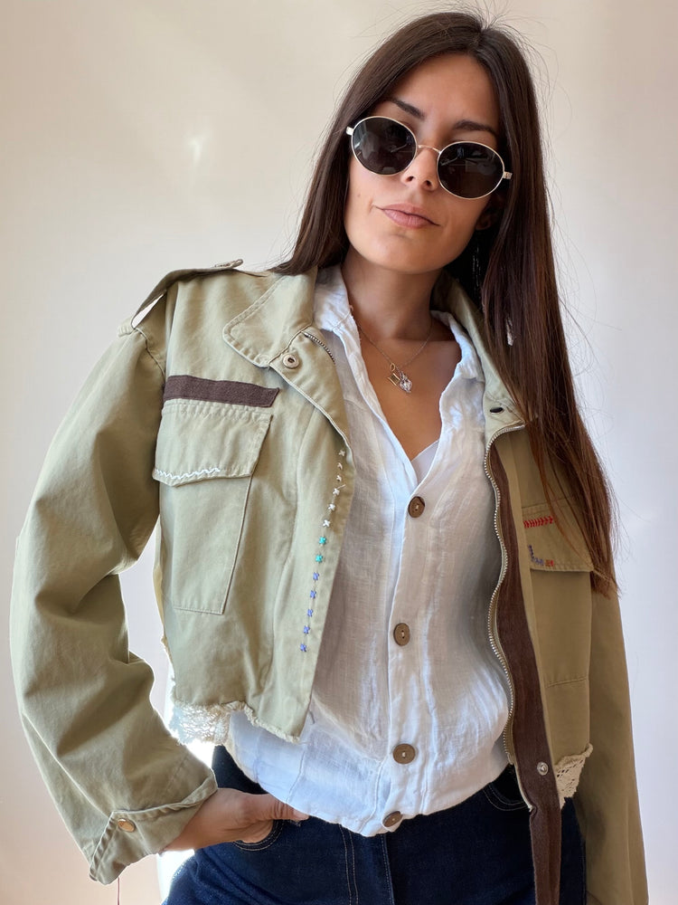 Яке ,,Urban Stitch''