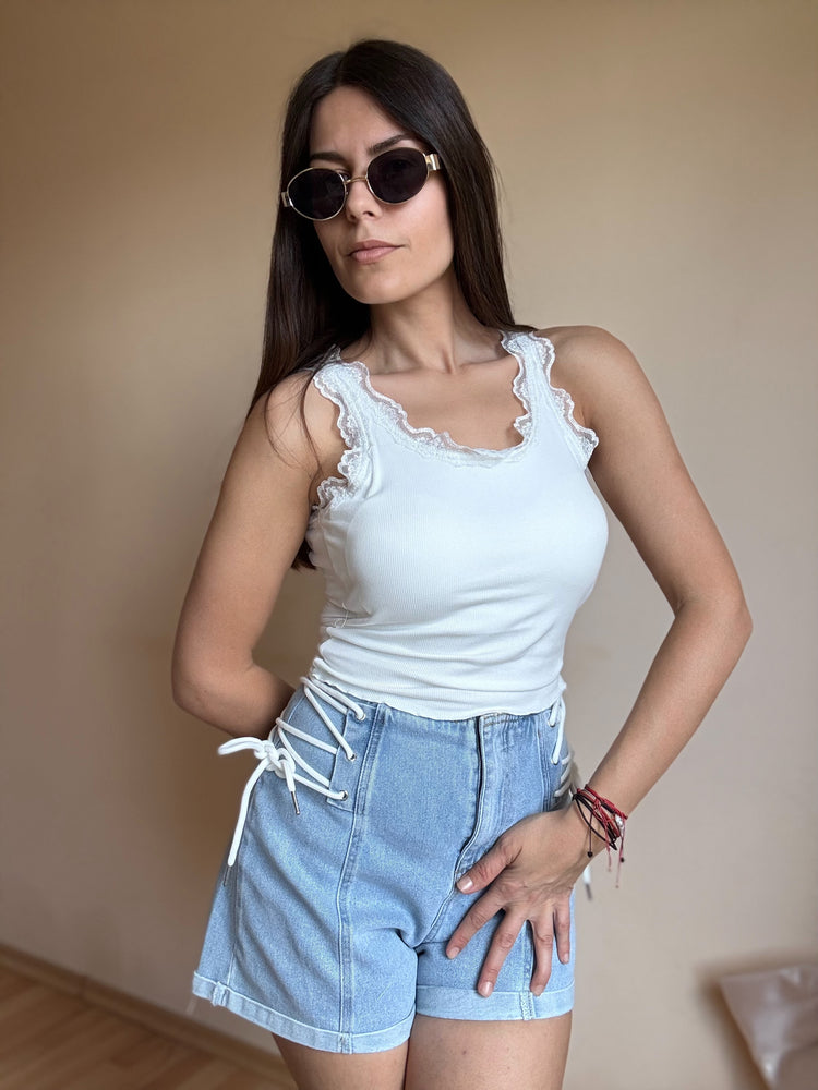Топ ,,Lace Touch''