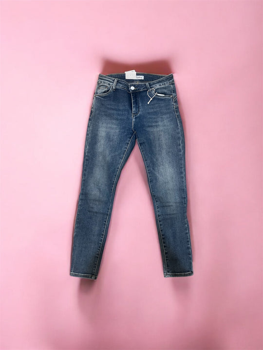 Дънки по тялото