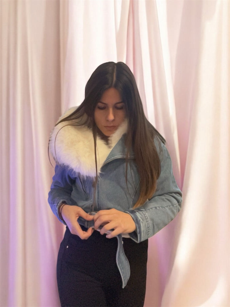 Яке с пухена яка