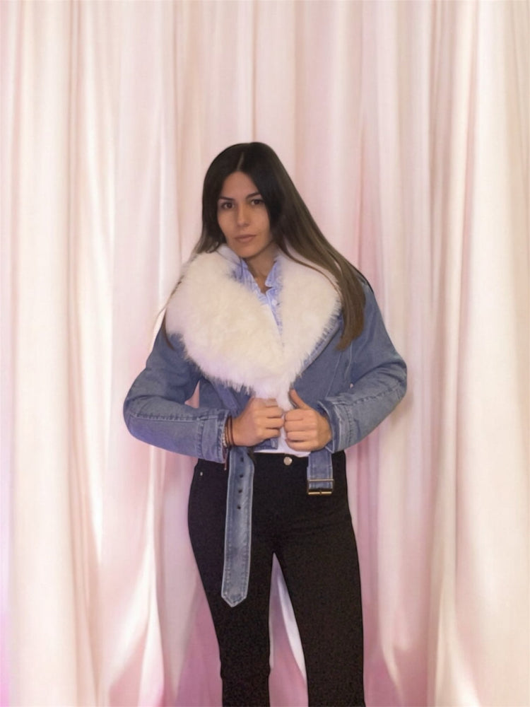 Яке с пухена яка