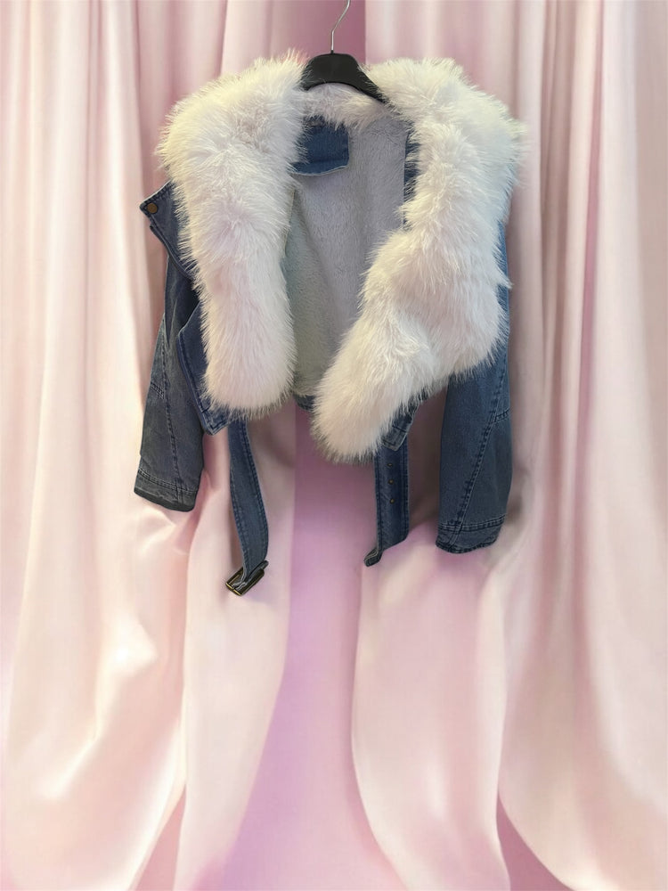 Яке с пухена яка