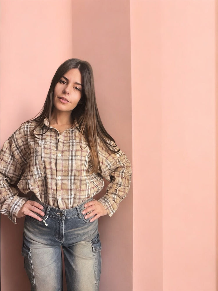 Риза с камъни