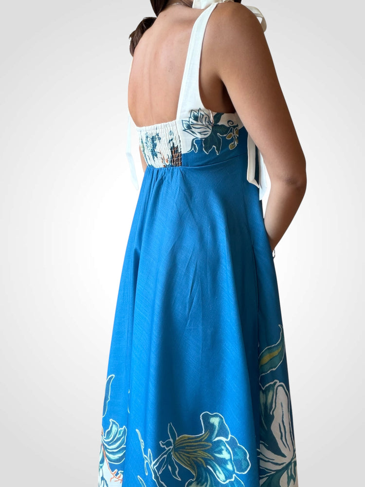 Рокля ,,Azure Bloom