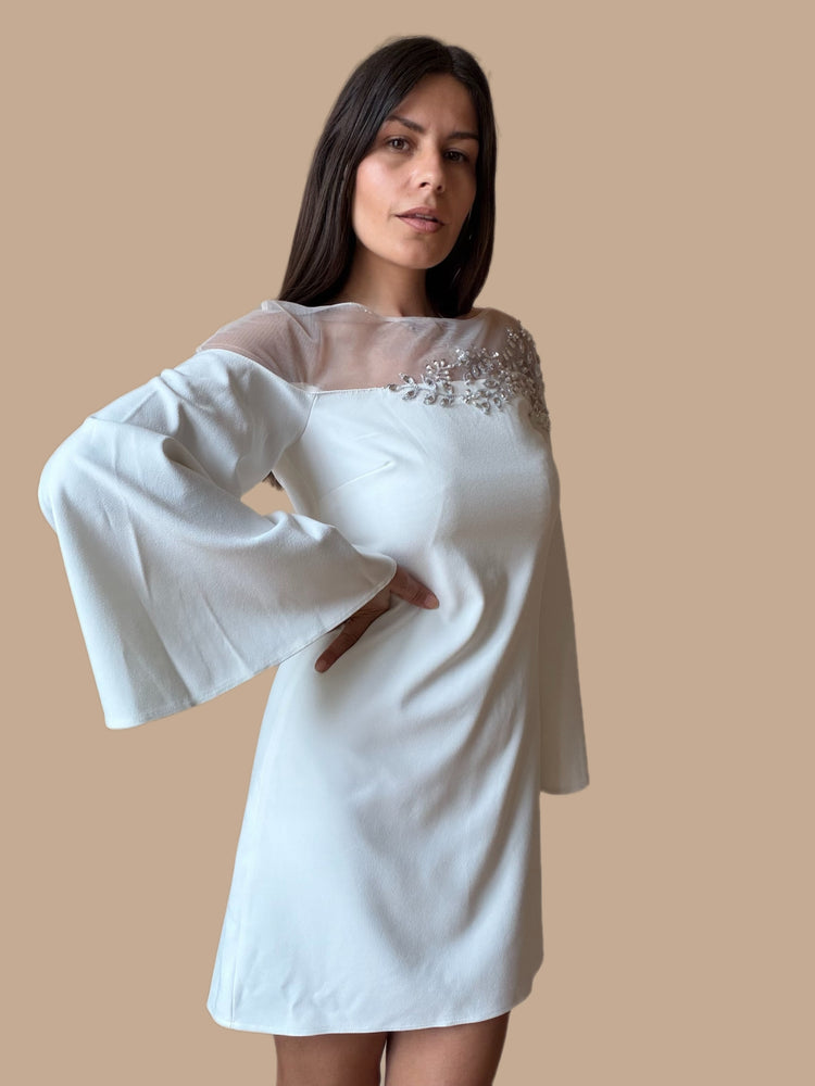 Изискана Рокля с Камъни